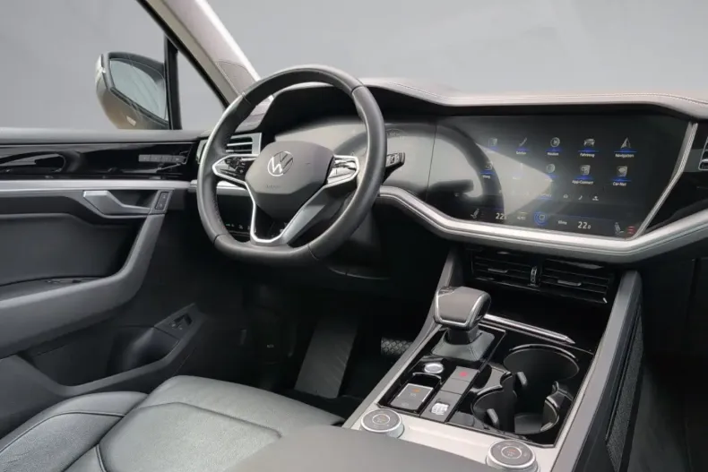 Volkswagen Touareg din 2022 cu 69.358 km - oferta VOL154655 - foto 26