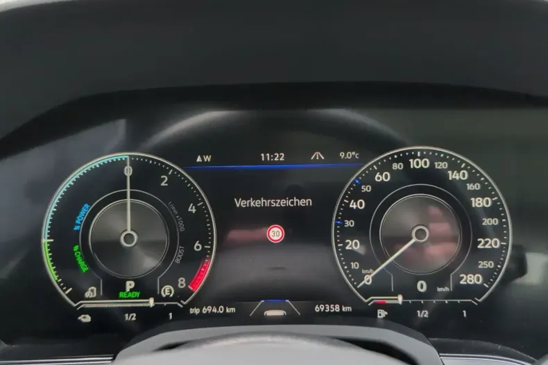 Volkswagen Touareg din 2022 cu 69.358 km - oferta VOL154655 - foto 31