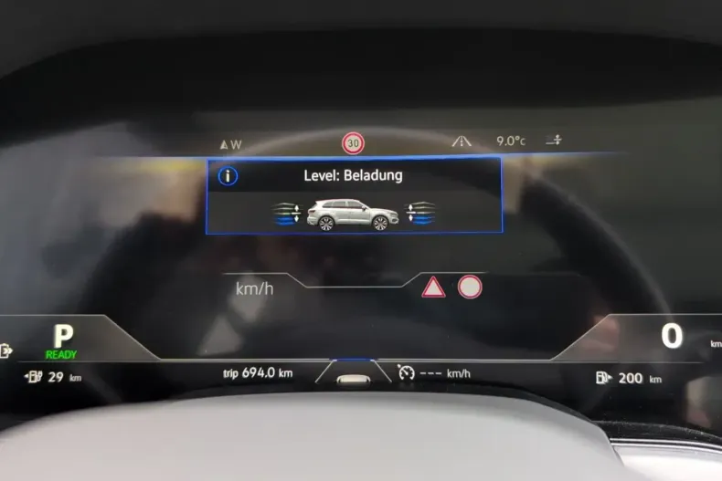 Volkswagen Touareg din 2022 cu 69.358 km - oferta VOL154655 - foto 33