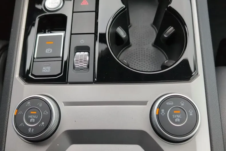 Volkswagen Touareg din 2022 cu 69.358 km - oferta VOL154655 - foto 47