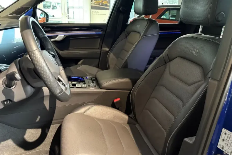 Volkswagen Touareg din 2023 cu 44.130 km - oferta VOL154664 - foto 13