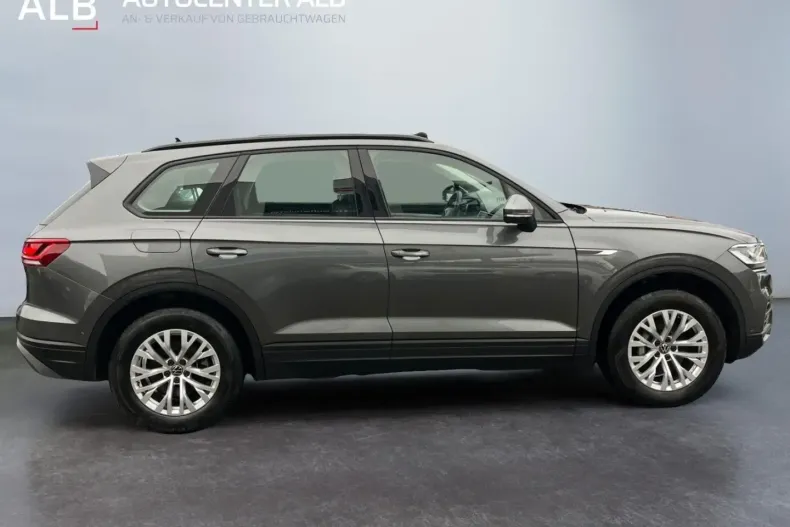 Volkswagen Touareg din 2023 cu 90.470 km - oferta VOL154666 - foto 6