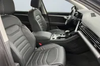 Volkswagen Touareg din 2023 cu 90.470 km - oferta VOL154666 - foto 10