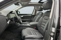 Volkswagen Touareg din 2023 cu 90.470 km - oferta VOL154666 - foto 11