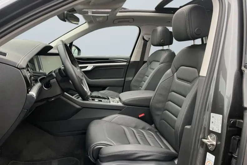 Volkswagen Touareg din 2023 cu 90.470 km - oferta VOL154666 - foto 11