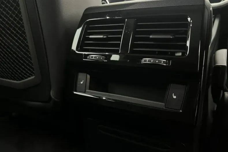 Volkswagen Touareg din 2023 cu 90.470 km - oferta VOL154666 - foto 19