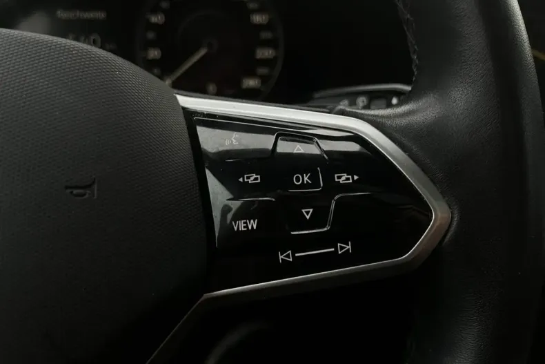 Volkswagen Touareg din 2023 cu 90.470 km - oferta VOL154666 - foto 22