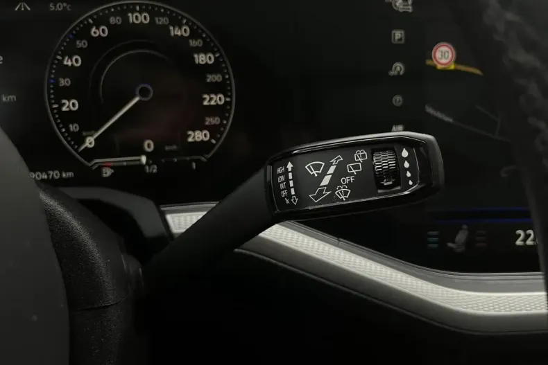 Volkswagen Touareg din 2023 cu 90.470 km - oferta VOL154666 - foto 23