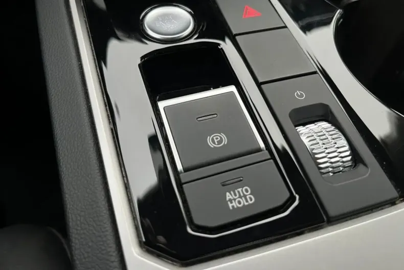 Volkswagen Touareg din 2023 cu 90.470 km - oferta VOL154666 - foto 28