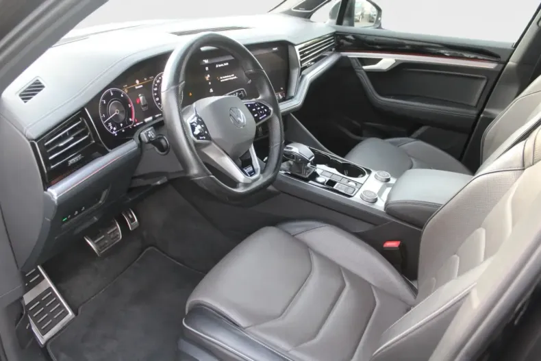 Volkswagen Touareg din 2021 cu 75.800 km - oferta VOL154667 - foto 13