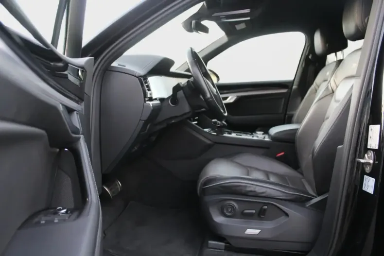 Volkswagen Touareg din 2021 cu 75.800 km - oferta VOL154667 - foto 14