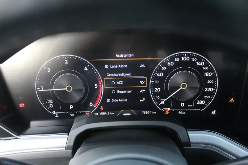 Volkswagen Touareg din 2021 cu 75.800 km - oferta VOL154667 - foto 22