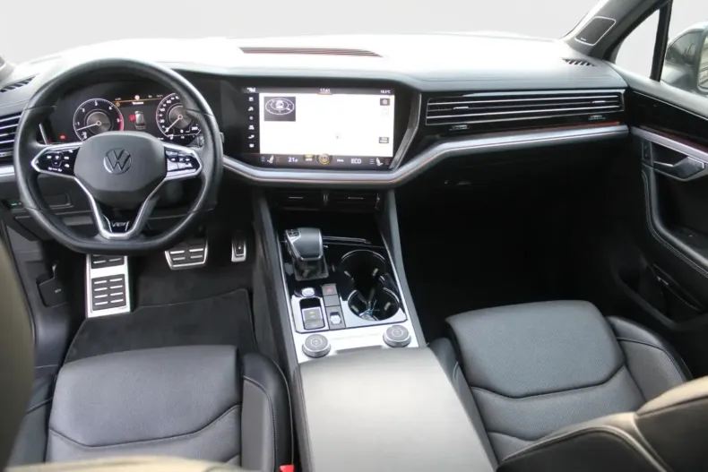 Volkswagen Touareg din 2021 cu 75.800 km - oferta VOL154667 - foto 30