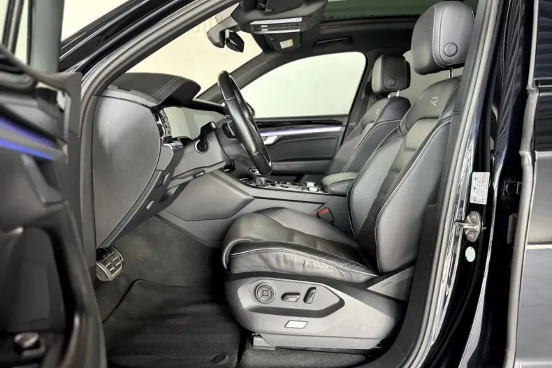 Volkswagen Touareg din 2022 cu 55.139 km - oferta VOL154669 - foto 9