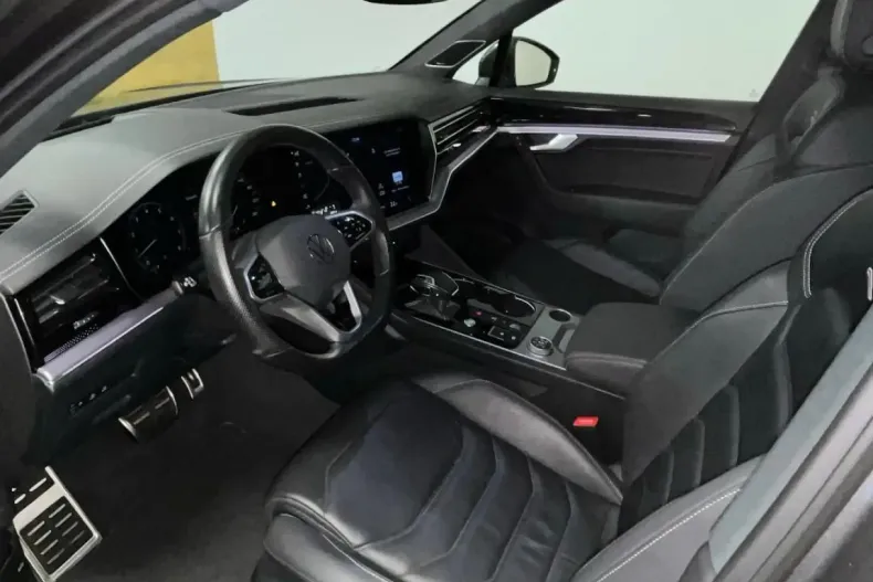 Volkswagen Touareg din 2022 cu 97.700 km - oferta VOL154670 - foto 5