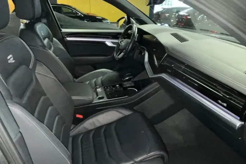 Volkswagen Touareg din 2022 cu 97.700 km - oferta VOL154670 - foto 8