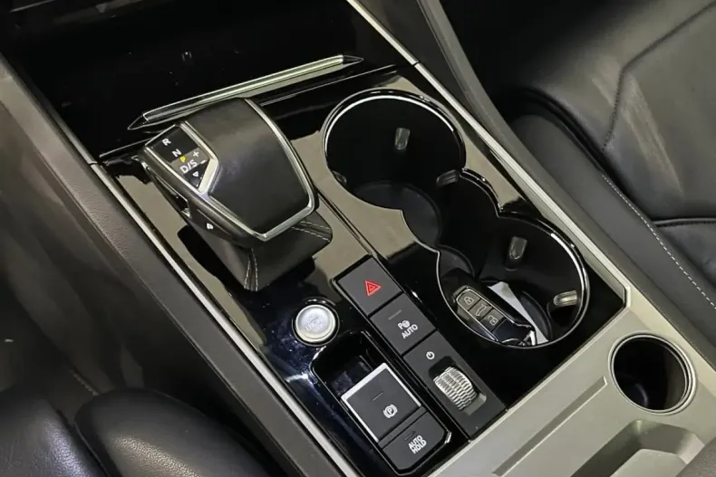 Volkswagen Touareg din 2022 cu 97.700 km - oferta VOL154670 - foto 11