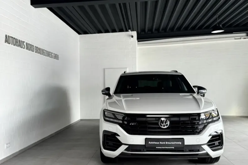 Volkswagen Touareg din 2020 cu 70.055 km - oferta VOL154671 - foto 2