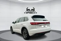 Volkswagen Touareg din 2024 cu 4.985 km - oferta VOL154672 - foto 3