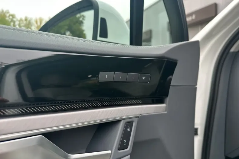 Volkswagen Touareg din 2024 cu 4.985 km - oferta VOL154672 - foto 9