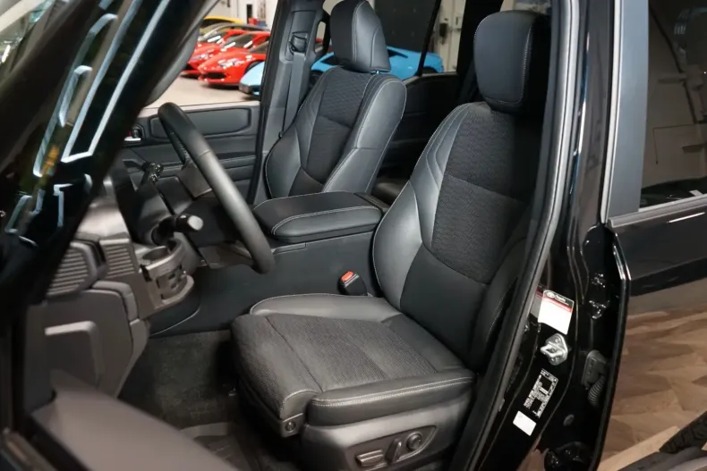 Toyota Land Cruiser din 2024 cu 12.388 km - oferta TOY154674 - foto 12