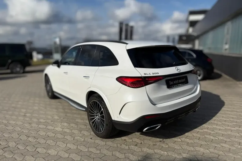 Mercedes-Benz GLC 300 din 2024 cu 24.900 km - oferta MER154675 - foto 2