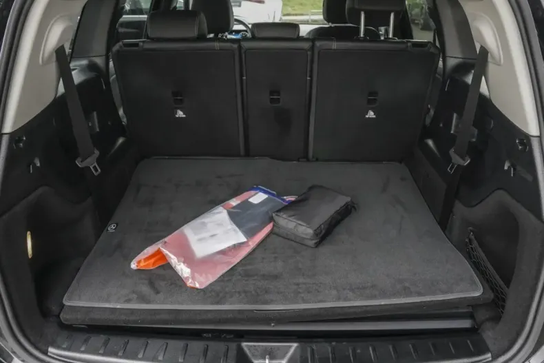 Mercedes-Benz GLB 250 din 2025 cu 10.738 km - oferta MER154676 - foto 7