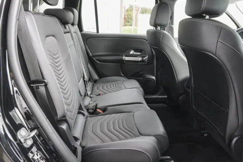 Mercedes-Benz GLB 250 din 2025 cu 10.738 km - oferta MER154676 - foto 9