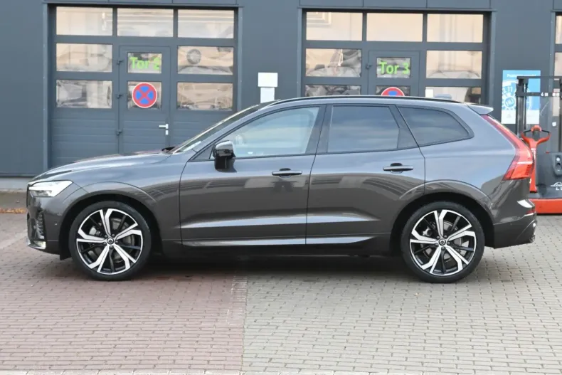 Volvo XC60 din 2023 cu 42.800 km - oferta VOL154683 - foto 2