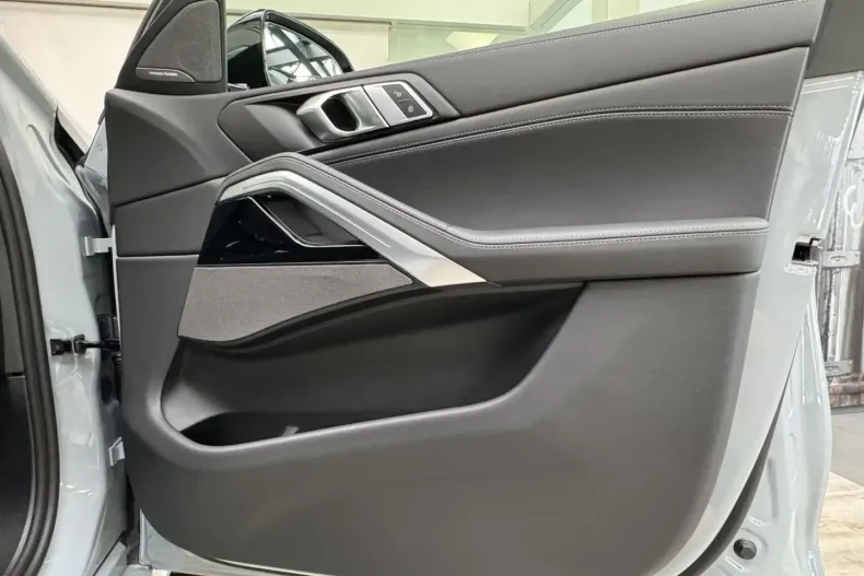 BMW X6 din 2024 cu 5.900 km - oferta BMW154687 - foto 32