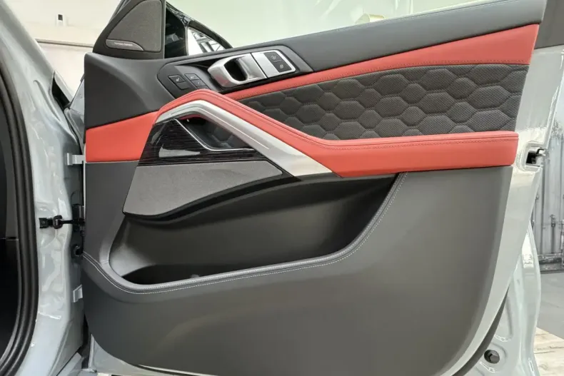 BMW X6 M din 2024 cu 24.989 km - oferta BMW154688 - foto 32