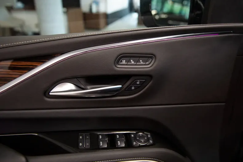 Cadillac Escalade din 2025 cu 4.260 km - oferta CAD154693 - foto 9