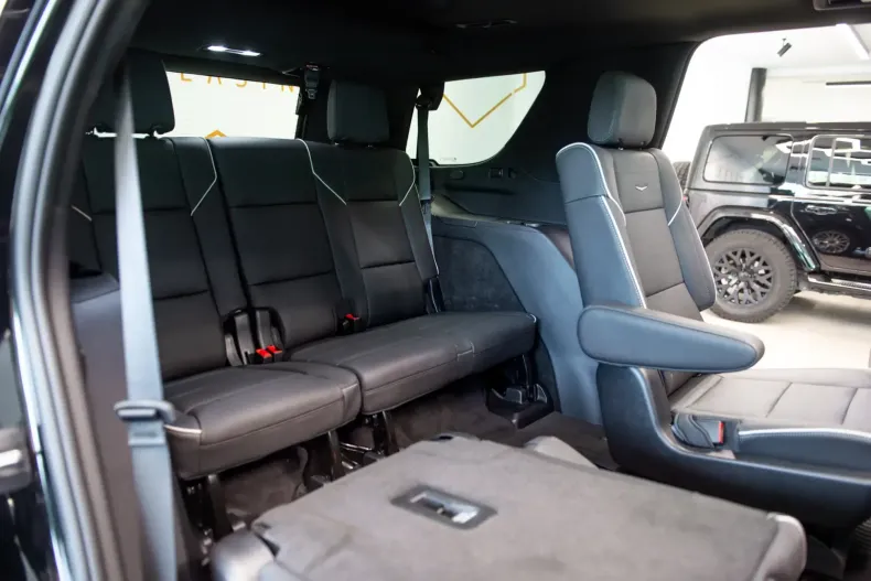 Cadillac Escalade din 2025 cu 4.260 km - oferta CAD154693 - foto 34