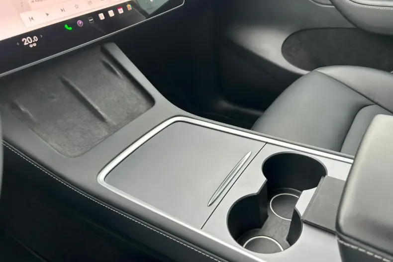 Tesla Model Y din 2022 cu 58.363 km - oferta TES154694 - foto 19