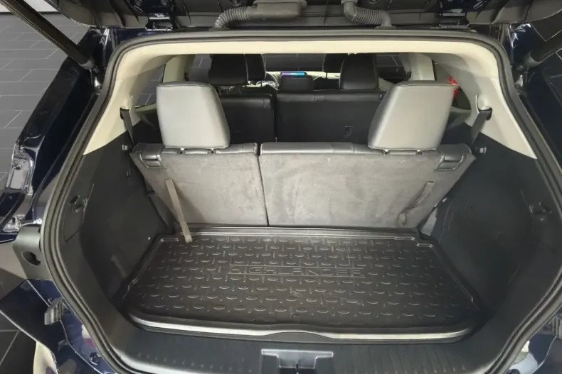 Toyota Highlander din 2024 cu 18.784 km - oferta TOY154697 - foto 19