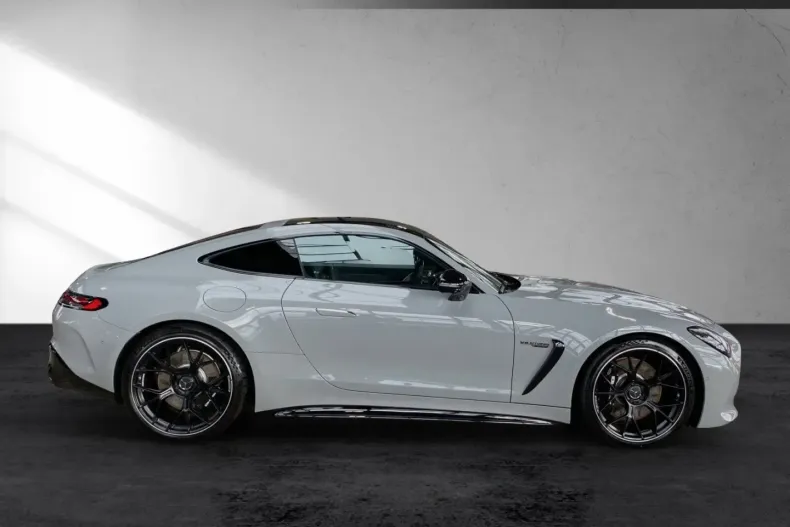 Mercedes-Benz AMG GT din 2024 cu 9.530 km - oferta MER154706 - foto 6