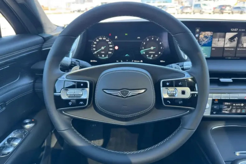 Genesis G90 din 2025 cu 7.900 km - oferta GEN154711 - foto 8