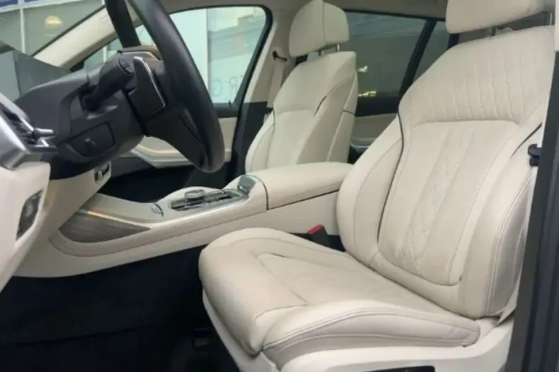 BMW X7 din 2022 cu 62.331 km - oferta BMW154715 - foto 12