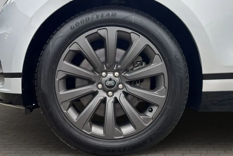 Land Rover Range Rover Velar din 2022 cu 65.664 km - oferta LAN154716 - foto 9