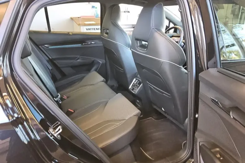 Skoda Enyaq din 2023 cu 40.467 km - oferta SKO154720 - foto 8