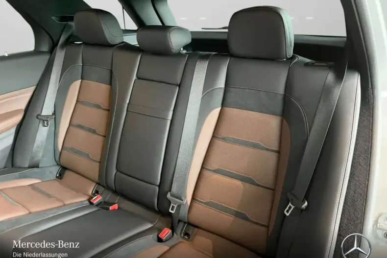 Mercedes-Benz GLE 63 AMG din 2023 cu 15.296 km - oferta MER154725 - foto 12