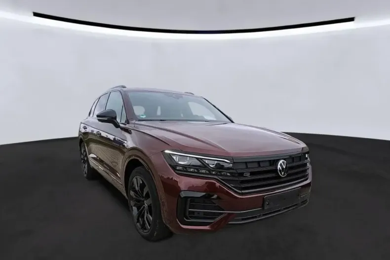 Volkswagen Touareg din 2022 cu 61.936 km - oferta VOL154738 - foto 2