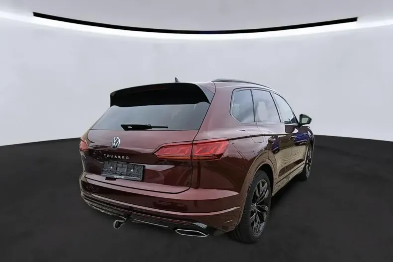 Volkswagen Touareg din 2022 cu 61.936 km - oferta VOL154738 - foto 3