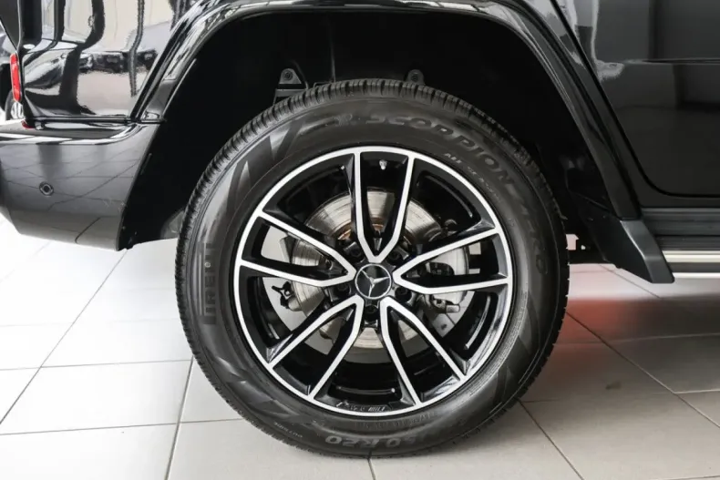 Mercedes-Benz G 500 din 2023 cu 9.987 km - oferta MER154740 - foto 9