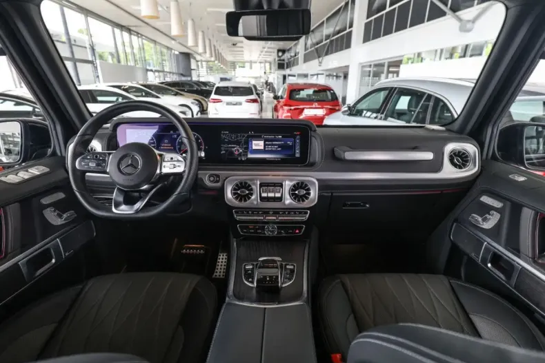 Mercedes-Benz G 500 din 2023 cu 9.987 km - oferta MER154740 - foto 10