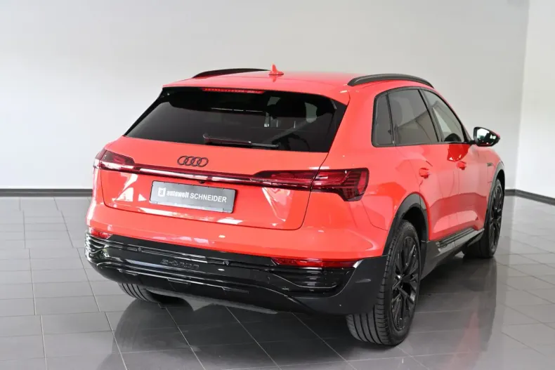 Audi Q8 e-tron din 2023 cu 76.656 km - oferta AUD154743 - foto 2