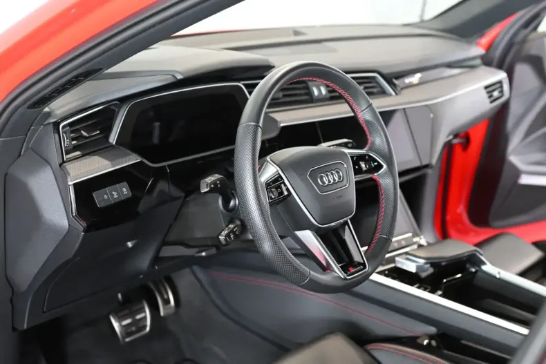 Audi Q8 e-tron din 2023 cu 76.656 km - oferta AUD154743 - foto 8