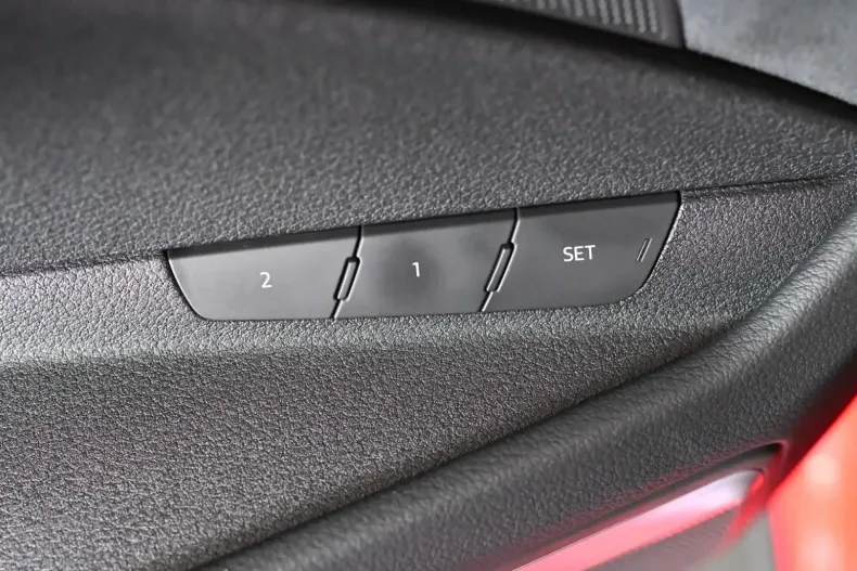 Audi Q8 e-tron din 2023 cu 76.656 km - oferta AUD154743 - foto 20