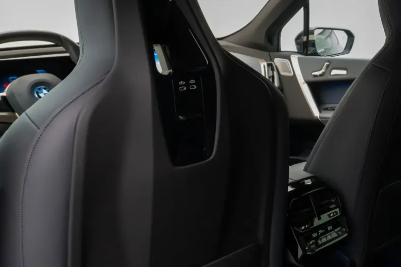 BMW iX din 2022 cu 47.292 km - oferta BMW154745 - foto 28