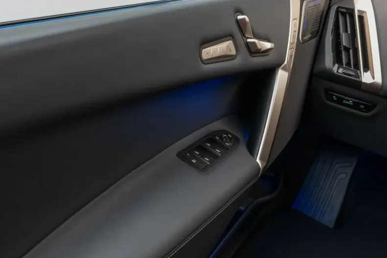 BMW iX din 2022 cu 47.292 km - oferta BMW154745 - foto 33